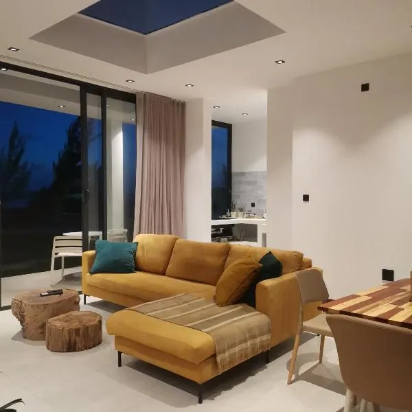 Dzixile, hotel v destinaci Gueima