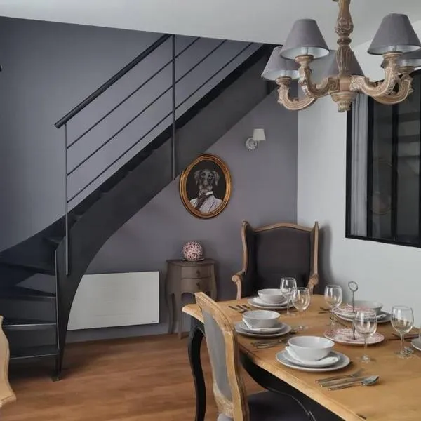 Spacieux duplex en plein centre-ville de Fontainebleau, hotel a Fontainebleau
