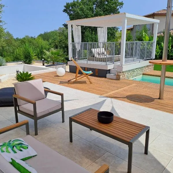 Ginatella - 3 chambres, hotel in Deaux