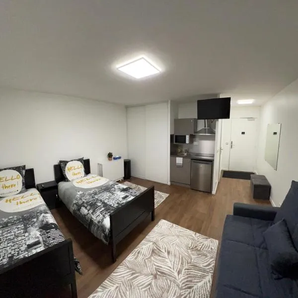 STUDIO proche du centre PARIS 15 min, hotel v destinácii Rosny-sous-Bois