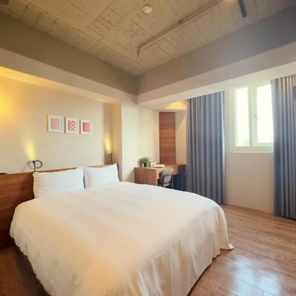 Roaders Hotel Tainan ChengDa، فندق في تاى نان