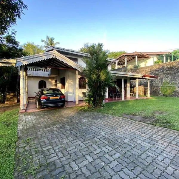 Kaaya Villa @ Thalawathugoda، فندق في كولومبو