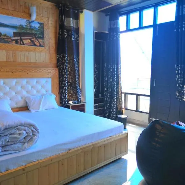 Waterfall homestay mashobra, hotel in Mashobra