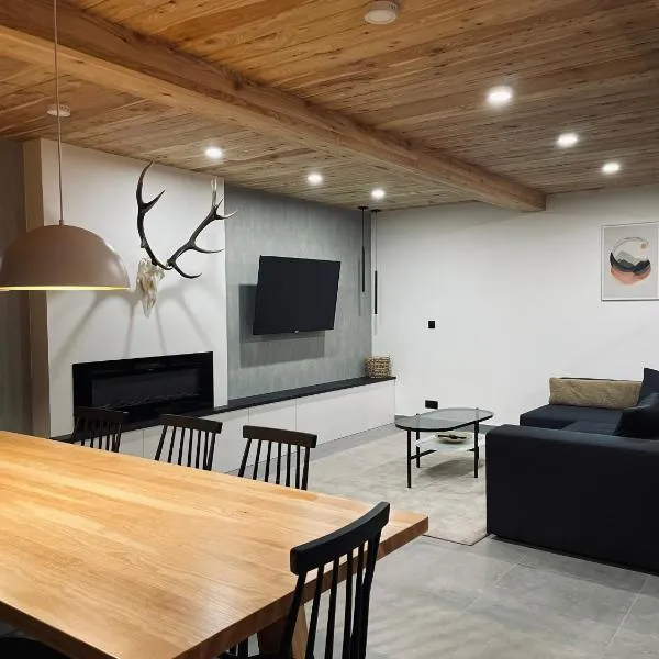 Hill House Apartamenty & Prywatny Domek, hotel u gradu 'Białka Tatrzanska'