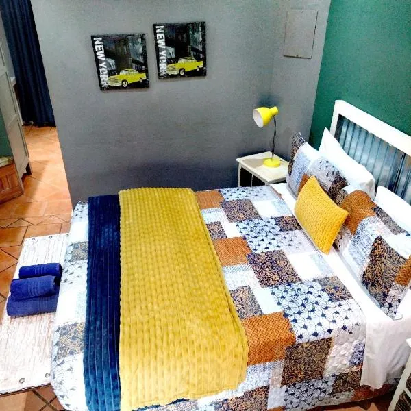 Africas Eden Guesthouse: Naboomspruit şehrinde bir otel