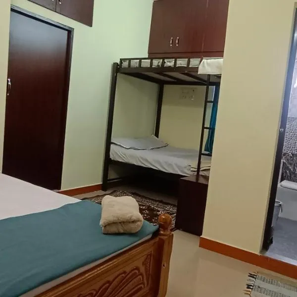 Vasishta Homestay, hotel em Allinagaram