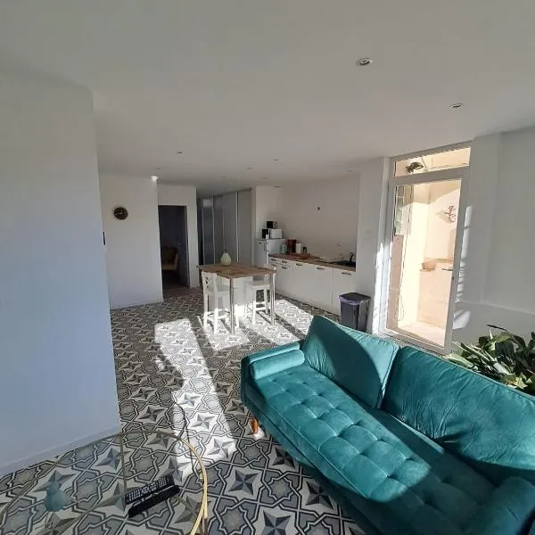 La Petite Maison des Boettes, hotel v destinaci Carpentras