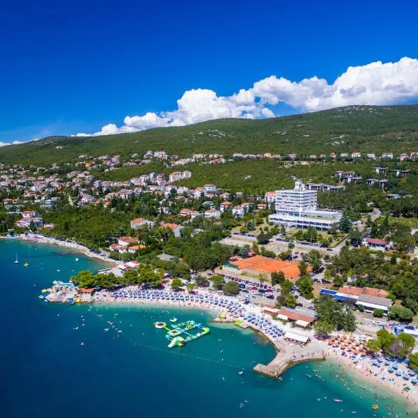 Hotel Omorika, hotell i Crikvenica