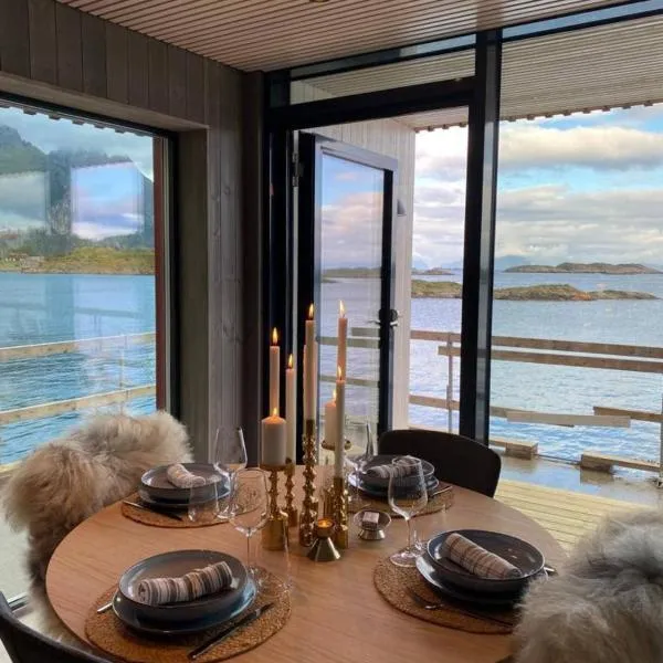 Waterfront apartment with panoramic sea view, ξενοδοχείο σε Henningsvær