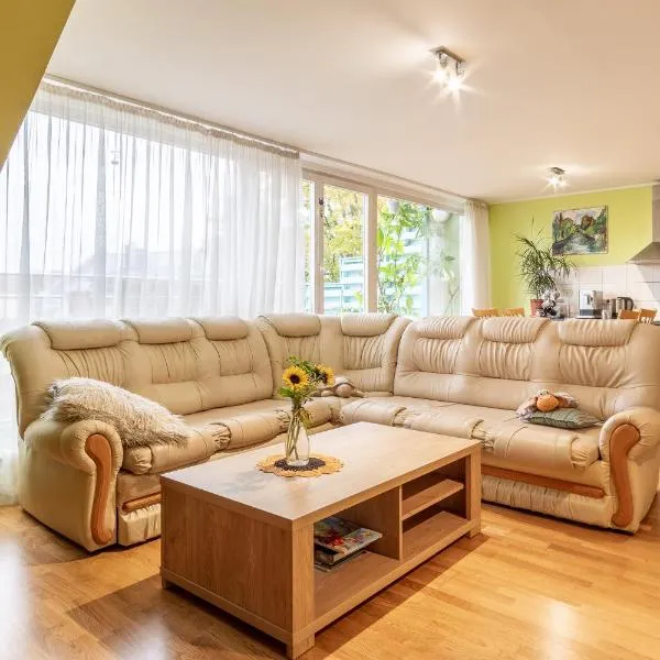 HermiinStay - apartment with sauna and hot tub, hotel v destinaci Tartu