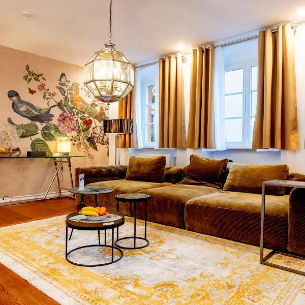 LIT LIVING Weinheim Altstadt - Boutique Apartments - Parking, hotel i Weinheim