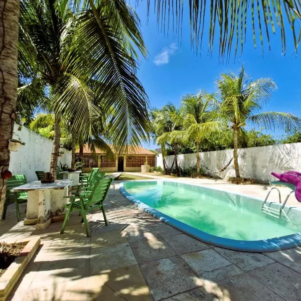 Casa Praia da Caponga, hotel v destinaci Cascavel