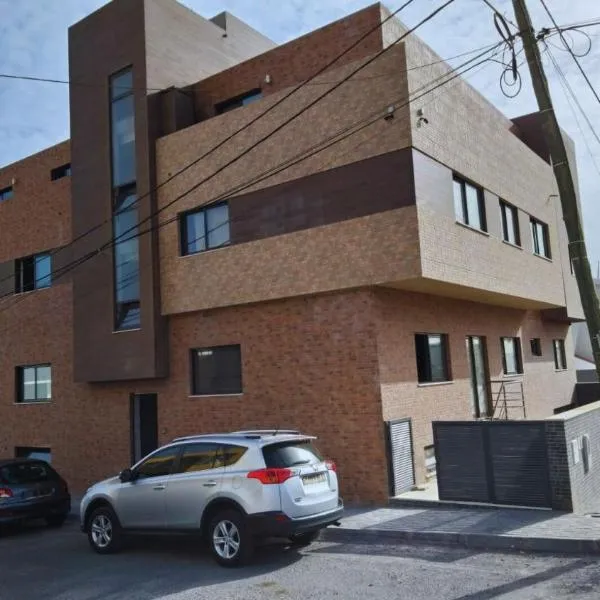 Claris B&B - Hostel, hotel in Praia