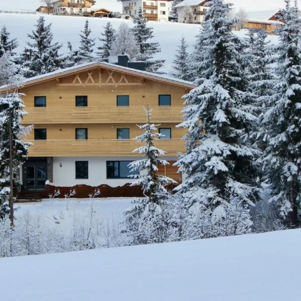 Appartementhaus Bergkristall, hotel in Panzendorf