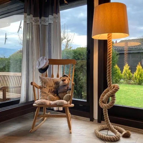 Urlaub beim Käptn! Freistehendes Premium Nordsee-Ferienhaus mit Fahrrädern, Stellplatz und Garten, 150m zur Nordsee, hotel v destinaci Butjadingen