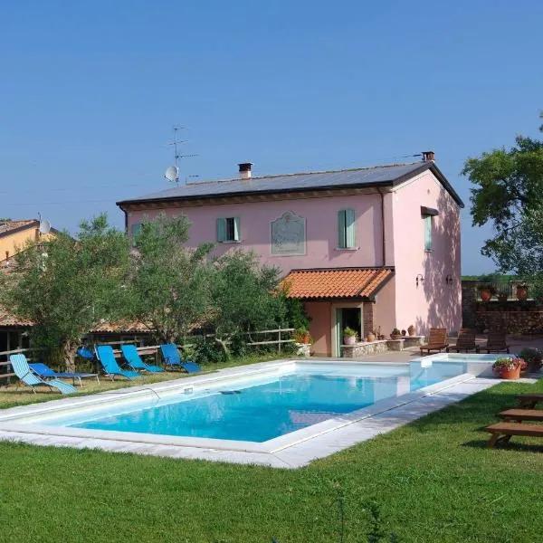 Agriturismo La Casa Del Mandorlo, hotel a Monzambano