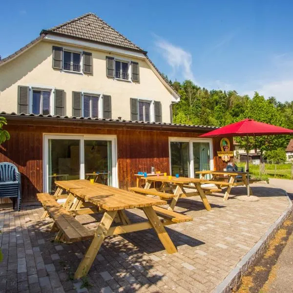 La Ferme du Bonheur - Chez l'Gaby, hotell i Porrentruy