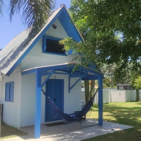 Residencial Chalé Azul, hotel in Itapoa
