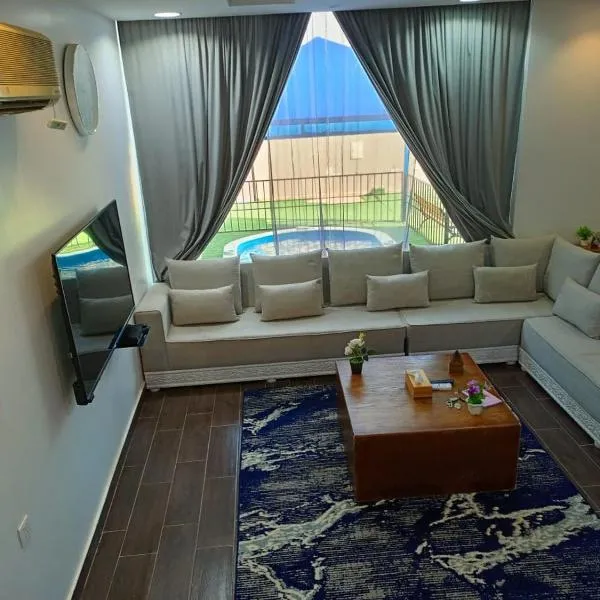 شاليه لارا, מלון בראיס