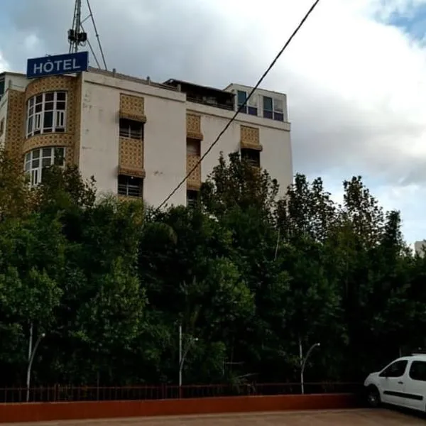 Hôtel Senhaja Sefrou, hotel v destinaci Iaouine