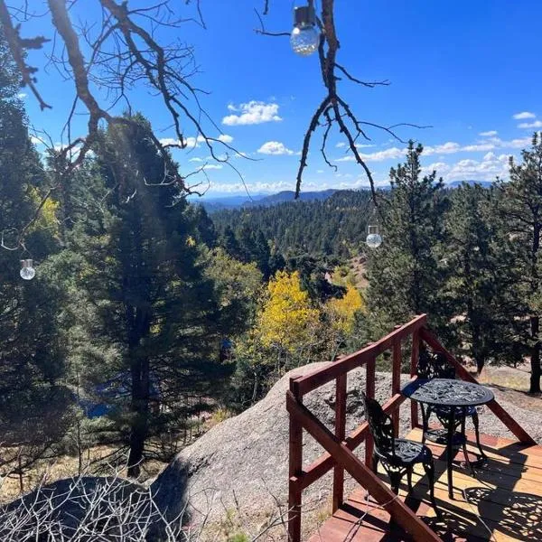 Cozy Cabin, hotel v destinaci Florissant