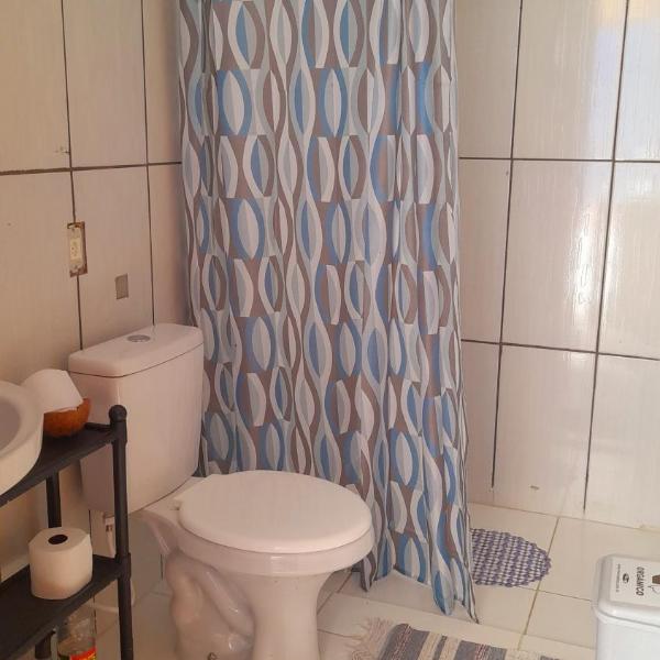 Casa aconchegante térrea à 3min de carro do centro e praia central - Foto 3