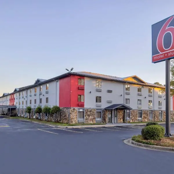 Motel 6 Little Rock AR South: Little Rock şehrinde bir otel