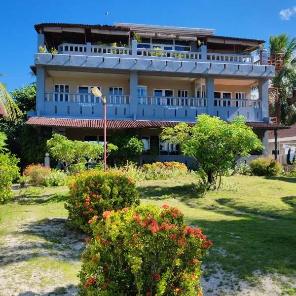 Tropicasa Siquijor Seafront Guest House, hotel in Solangon