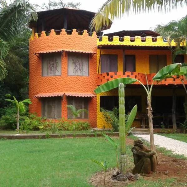 El Castillo Divertido, hotel in Venado