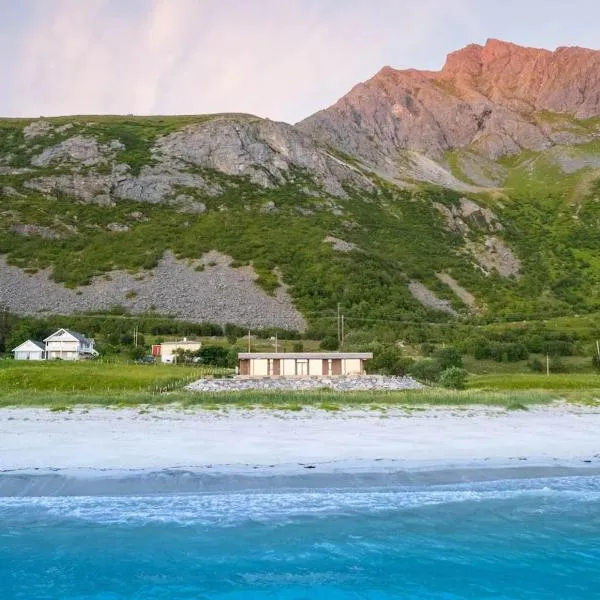 Exclusive Beach House Ramberg - Your Private Oasis – hotel w mieście Ramberg