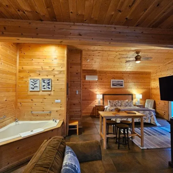 5 Min To Beaver Lake, King Bed, Fire Pit, Jetted Tub #3, hotel a Eureka Springs