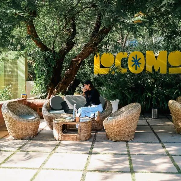 Locomo Boutique, Morjim - Stay Work Eat, hótel í Goa