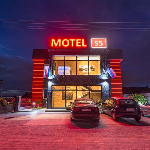 MOTEL S5, hotel v destinaci Zbrachlin