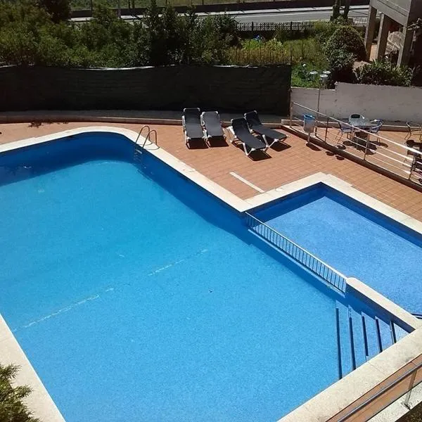 Hostal Las Vegas, hotel v destinaci Cangas de Morrazo
