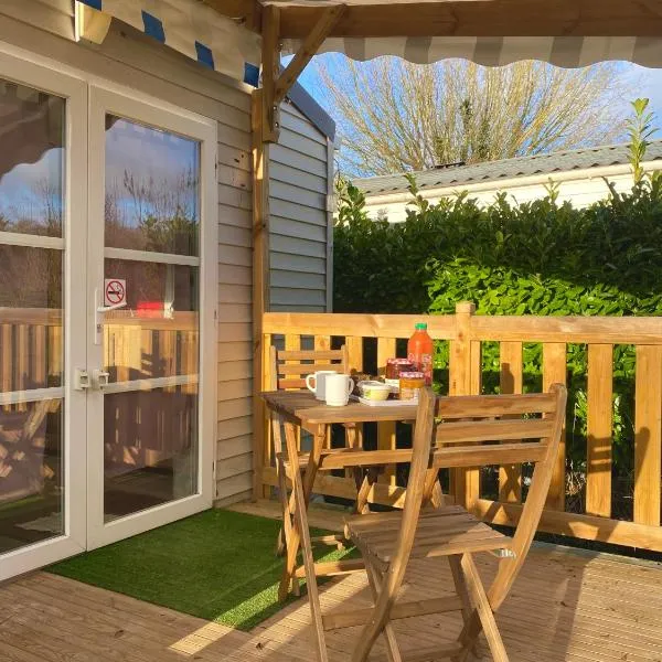 Mobil-home une chambre, hotel v destinaci Angicourt