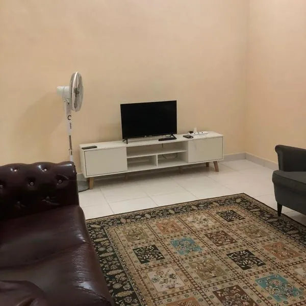 Azaliza Homestay, hotel di Ayer Keroh