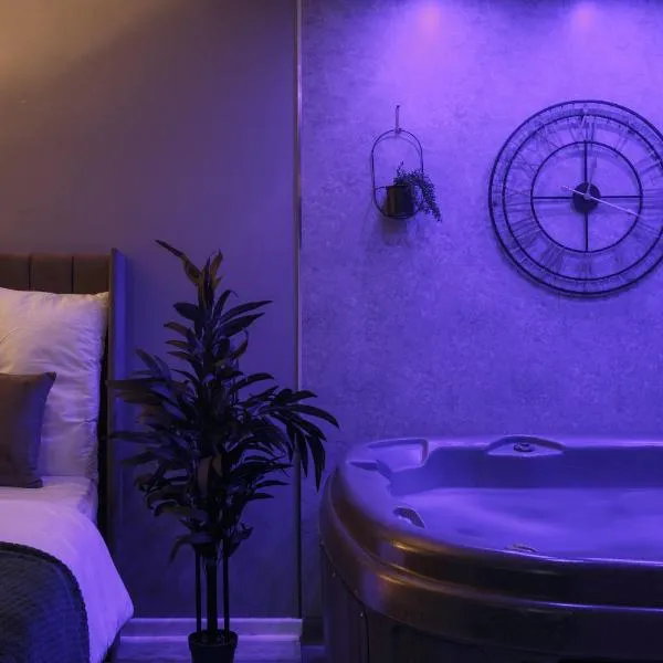 Riverside studio with Jacuzzi!, Hotel in Sheffield