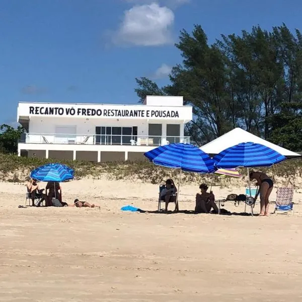 Pousada Recanto Vô Fredo, hotell i Guaratuba