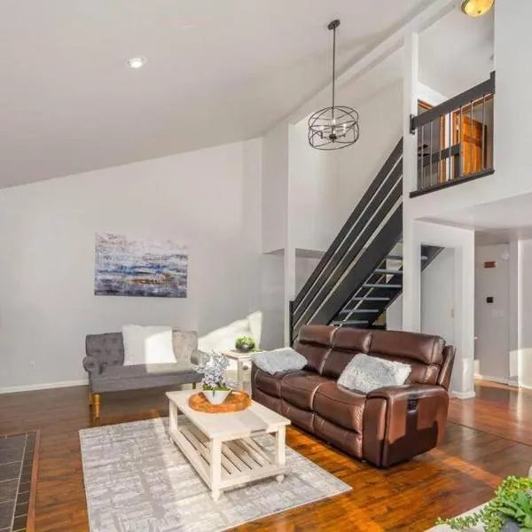Green Bay Cozy home, 3 bed rooms, 6 beds, 2 bath, hotel v destinaci Green Bay