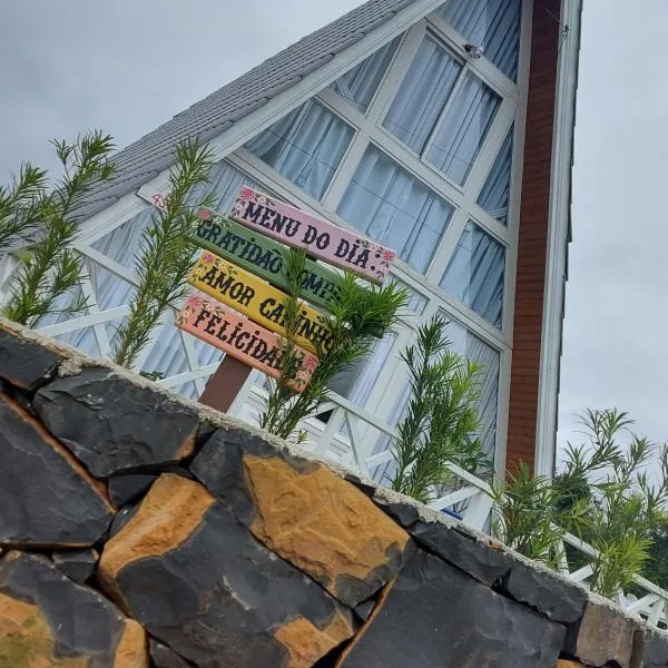 Chalé Casa da Serra，位于乌鲁比西的酒店