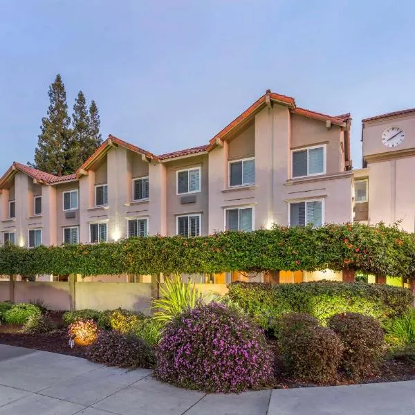 Best Western Plus Airport Plaza, hotel v destinaci San Jose