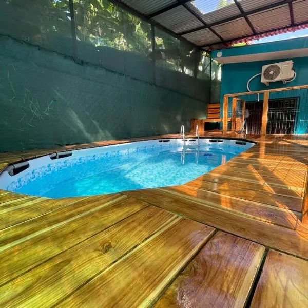 Casa Eli en Playa Manuel Antonio, hotel in Quepos
