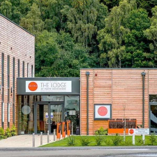The Lodge At Perth Racecourse, hotel v destinaci Perth