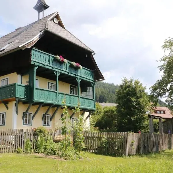 Modernes Apartment in altem Bauernhaus, hotel v destinaci Aflenz Kurort