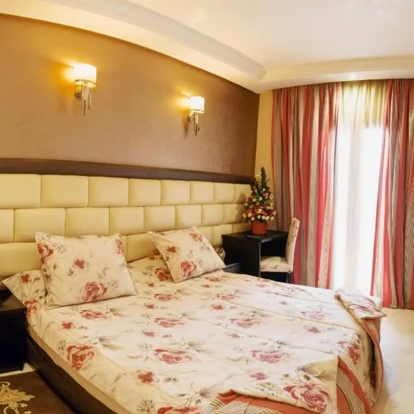 Hotel La Luna, hotel v destinaci Beni Mellal