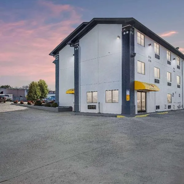 Super 8 by Wyndham Johnson City, hotel v destinaci Johnson City