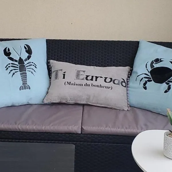 Au calme, à 250 mètres de la plage et des dunes – hotel w mieście Ploudalmézeau