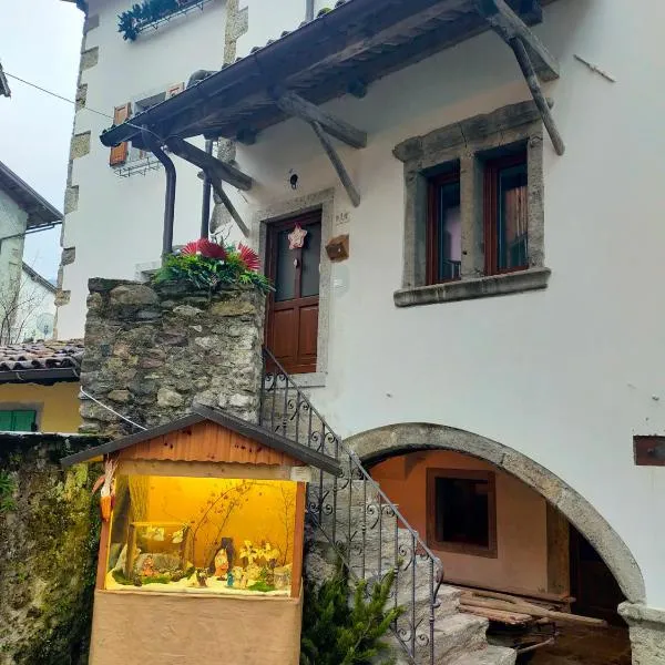 Cjase Vecje, hotel in Sùtrio