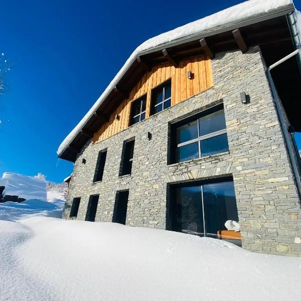 CHALET CONFIDENTIEL VALMOREL - Chalet de Haut de Gamme 4 étoiles 12 personnes, viešbutis mieste Doucy