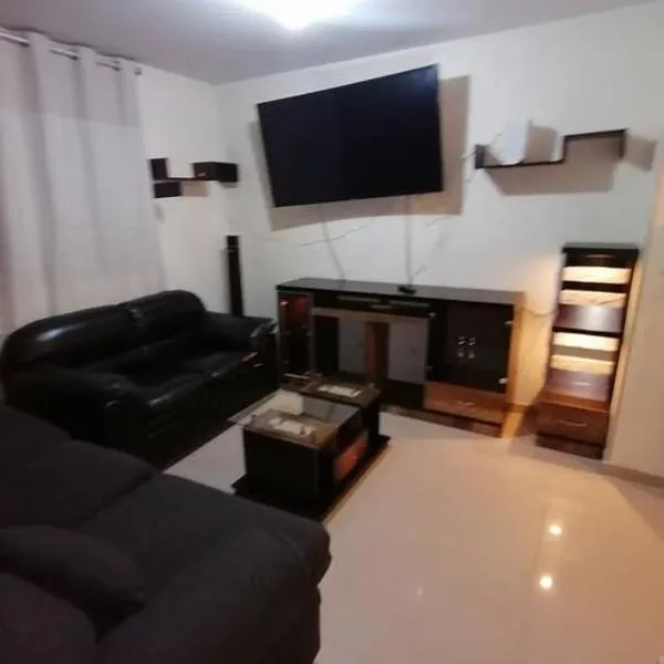 Mini departamento lujo، فندق في ليما